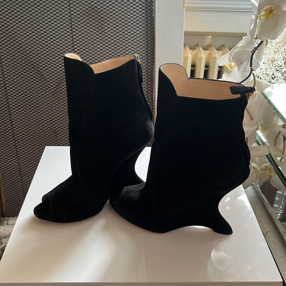 PRADA SUEDE BOOTIES!!